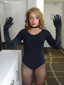 www.staciesnowbound.com - Burglar Alba Zevon Regrets Finding MY Room... Part 2 thumbnail